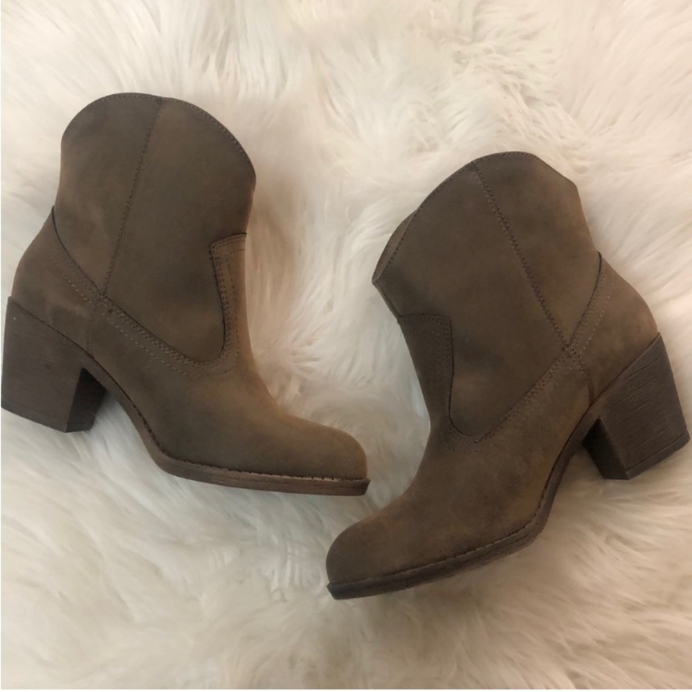 Rocket Dog Brown Booties